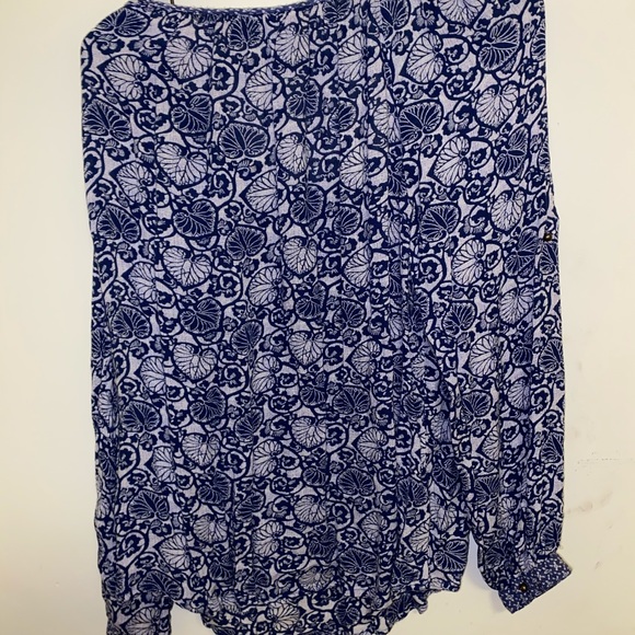 Patterned Long Sleeve Tunic Blouse - Picture 4 of 5